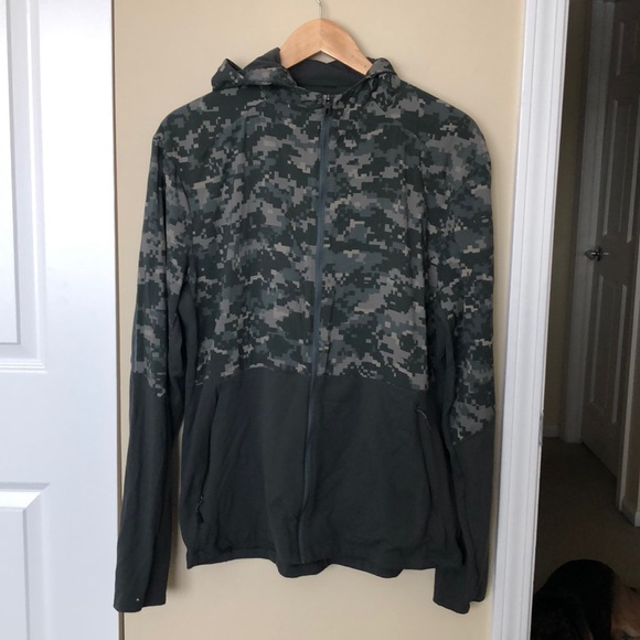 lululemon athletica Other - Lululemon men’s olive zip up jacket sz L 79795